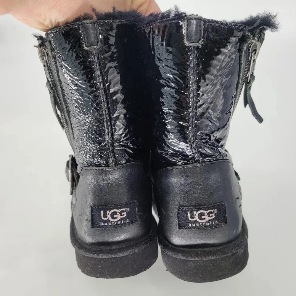 uggs black classic Shiney boots size kids 5 women's 7 - Picture 3 of 10